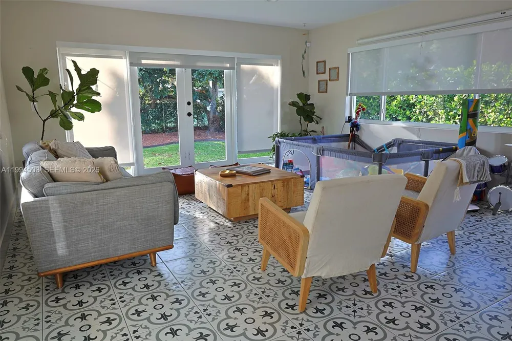10804 NW 2nd Ave Miami Shores, FL 33168