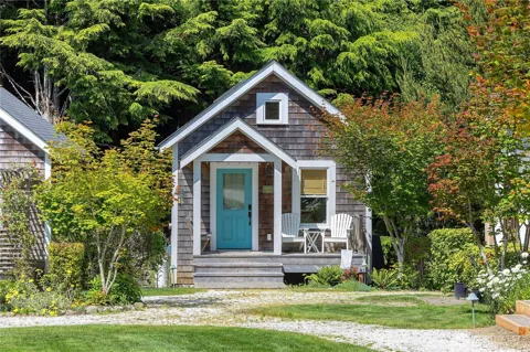 17 Beach Cabin Lane