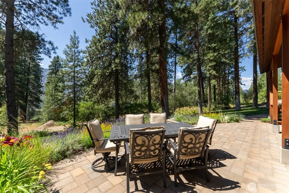 2 Trillium Road Winthrop, WA 98862