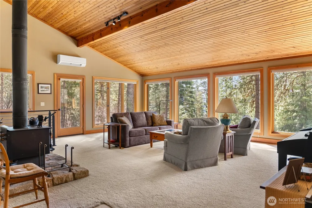 2 Trillium Road Winthrop, WA 98862