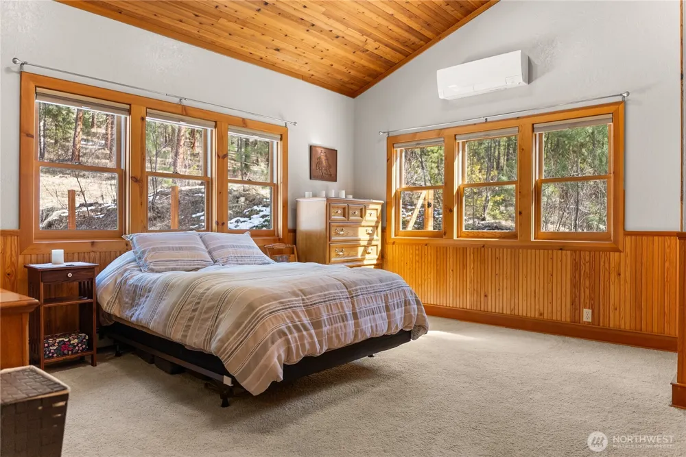2 Trillium Road Winthrop, WA 98862
