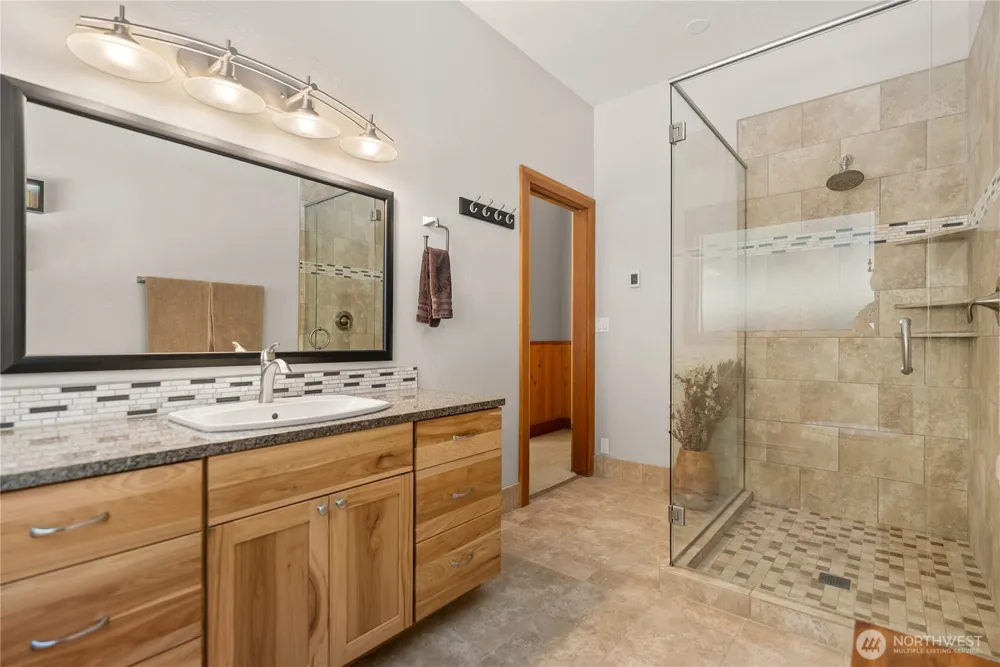 2 Trillium Road Winthrop, WA 98862