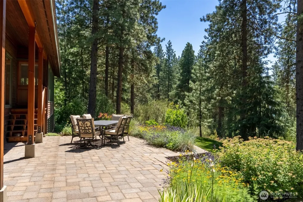 2 Trillium Road Winthrop, WA 98862
