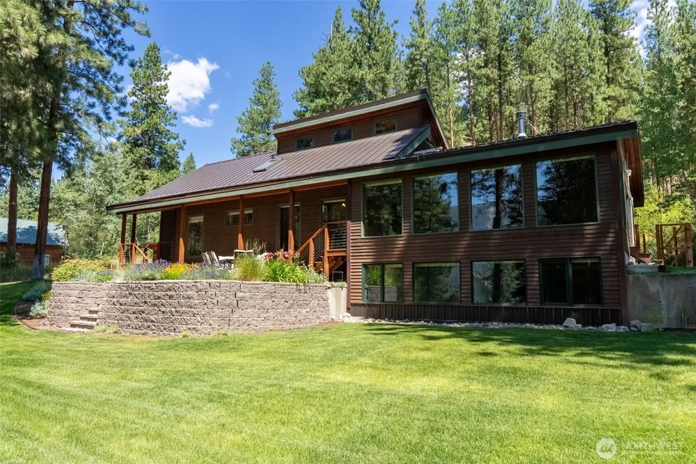 2 Trillium Road Winthrop, WA 98862
