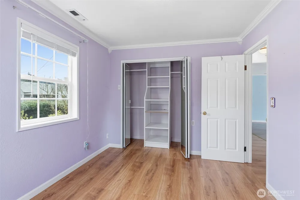 319 3rd Street Kalama, WA 98625
