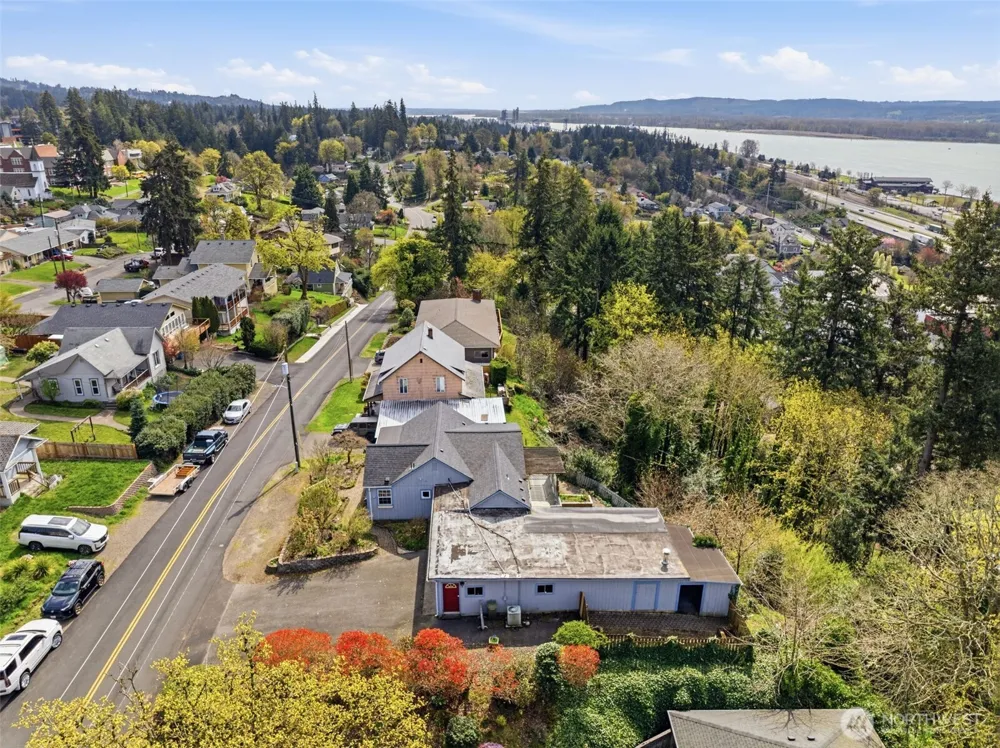 319 3rd Street Kalama, WA 98625