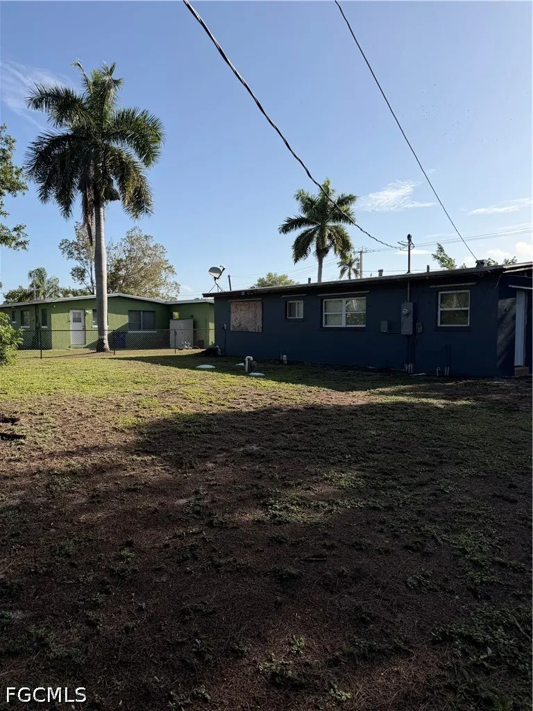 Broadway Fort Myers, FL 33901