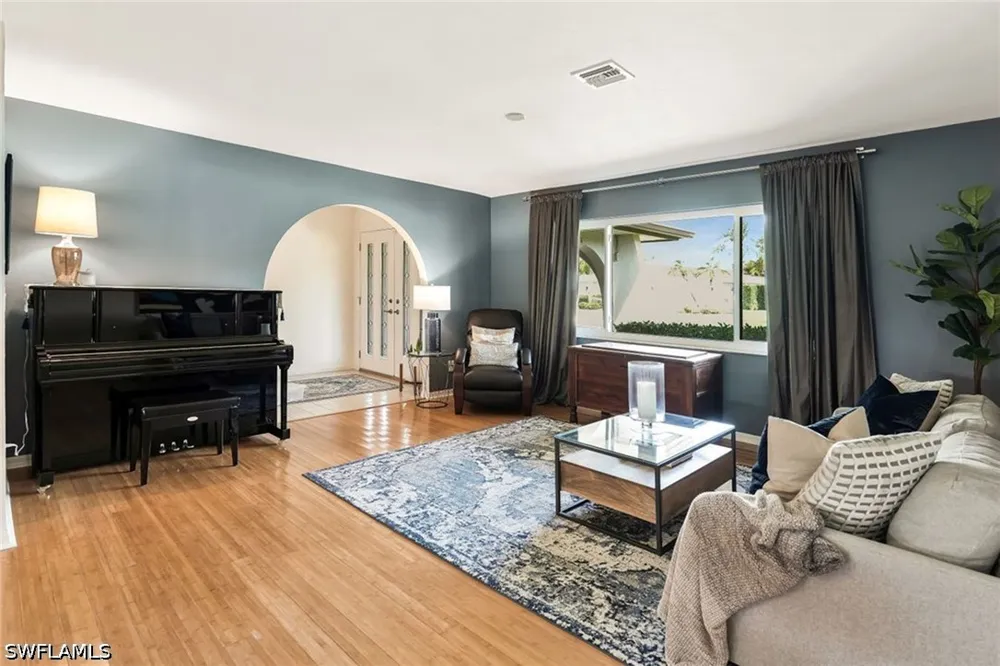 Windsor Way Naples, FL 34109