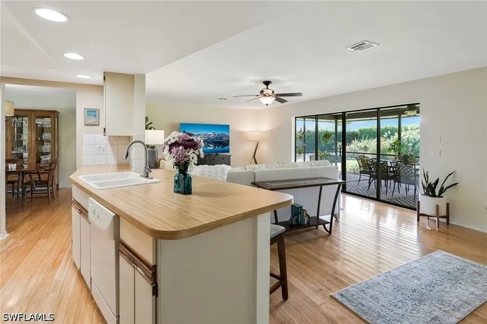Windsor Way Naples, FL 34109