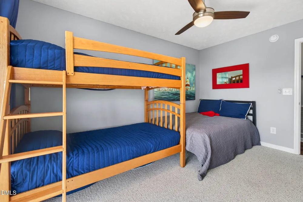 1125 S Topsail Drive Surf City, NC 28445