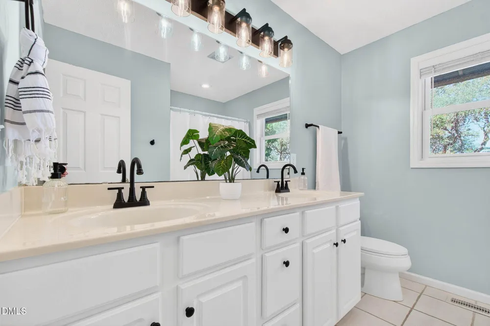 1125 S Topsail Drive Surf City, NC 28445