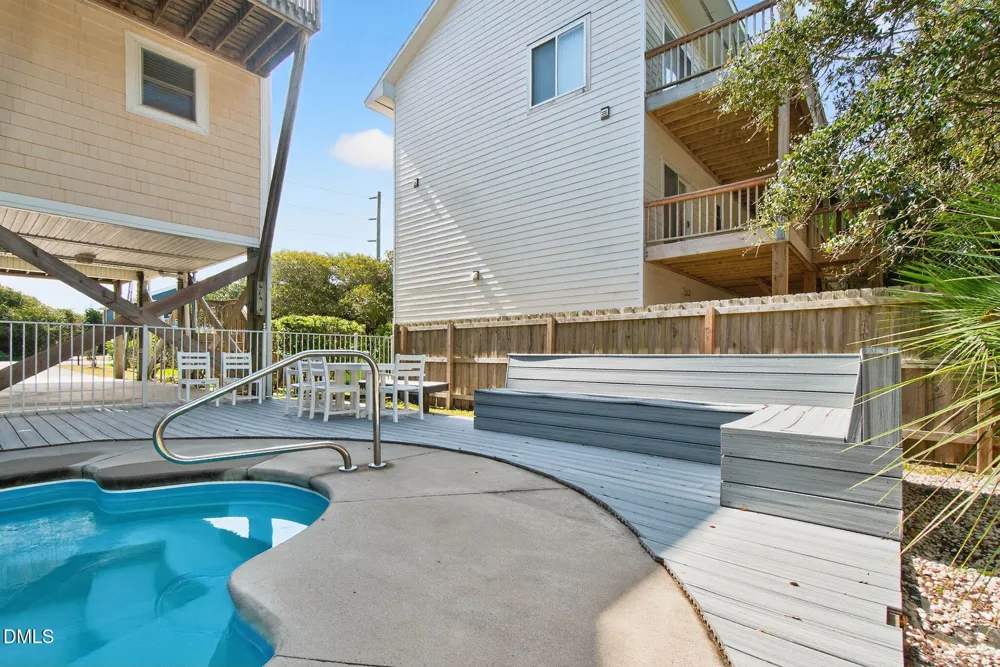 1125 S Topsail Drive Surf City, NC 28445