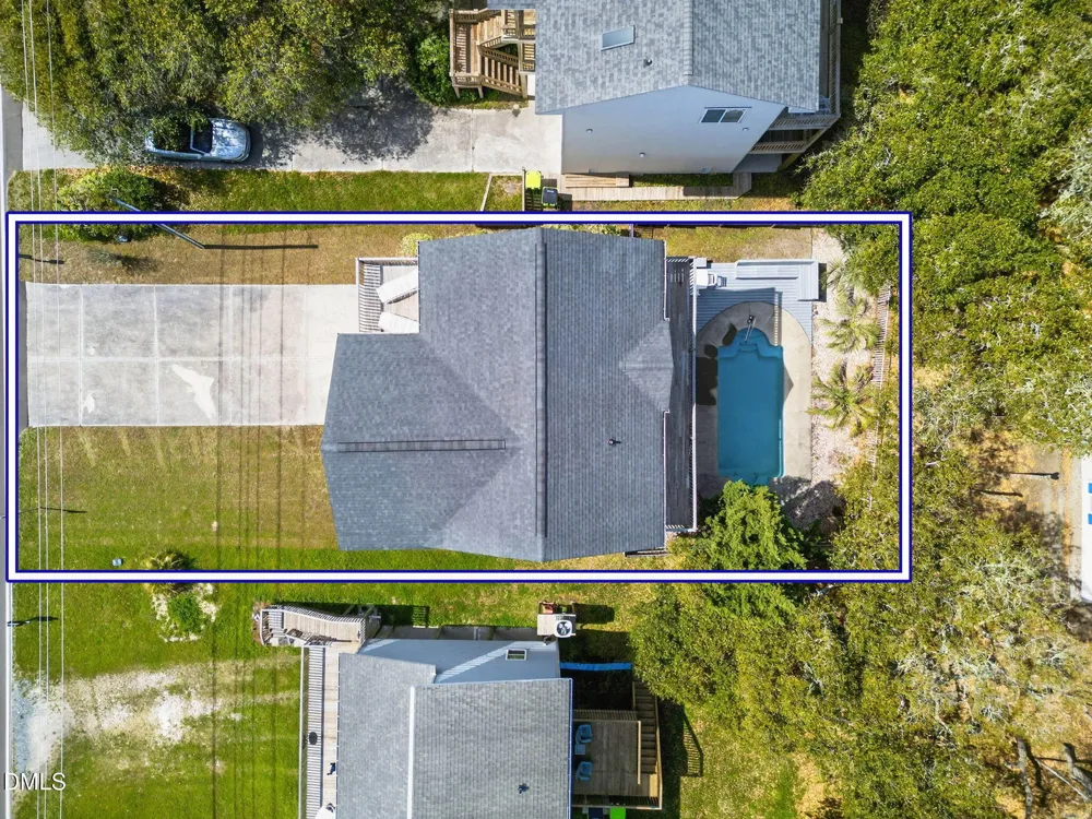 1125 S Topsail Drive Surf City, NC 28445