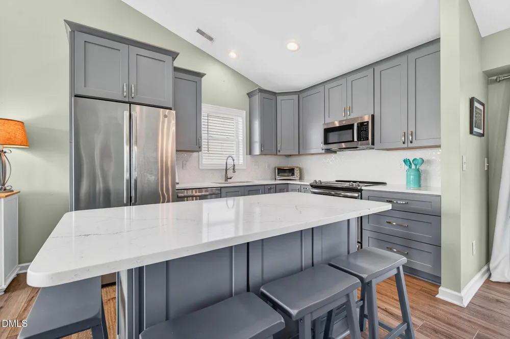 1125 S Topsail Drive Surf City, NC 28445