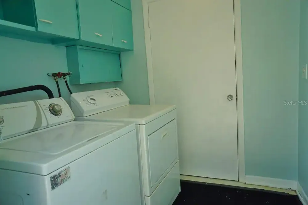 601 OSCEOLA AVENUE Clearwater, FL 33755