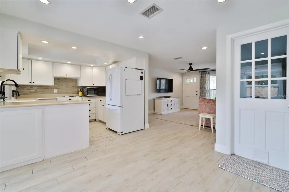 2307 SAXON DRIVE New Smyrna Beach, FL 32169