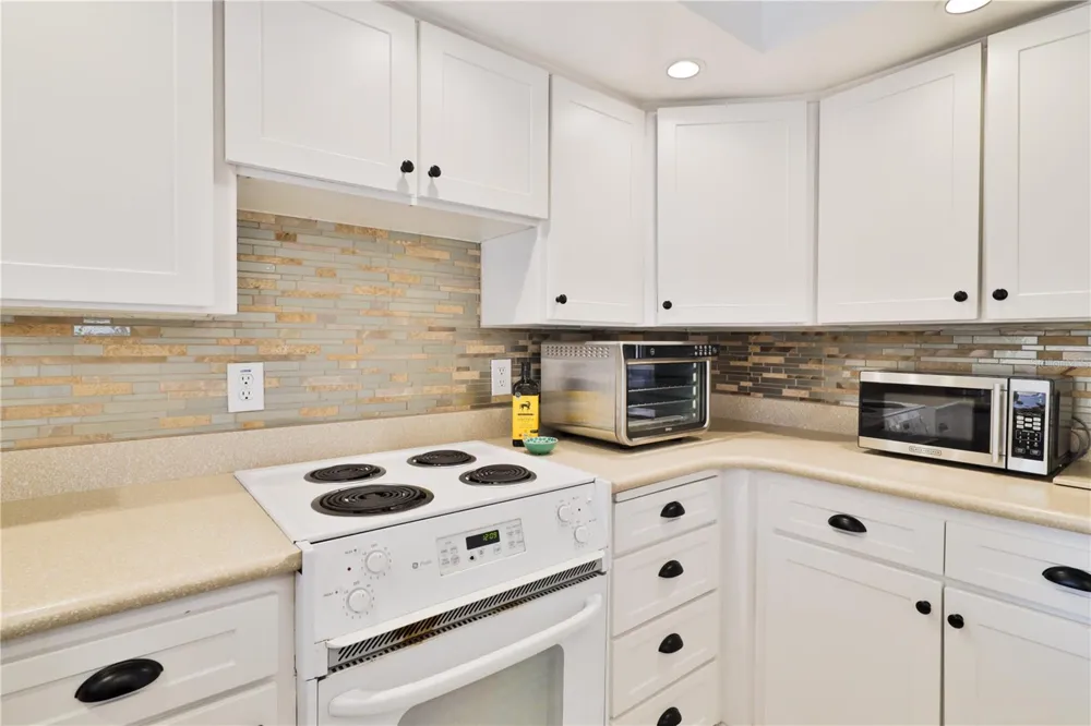 2307 SAXON DRIVE New Smyrna Beach, FL 32169