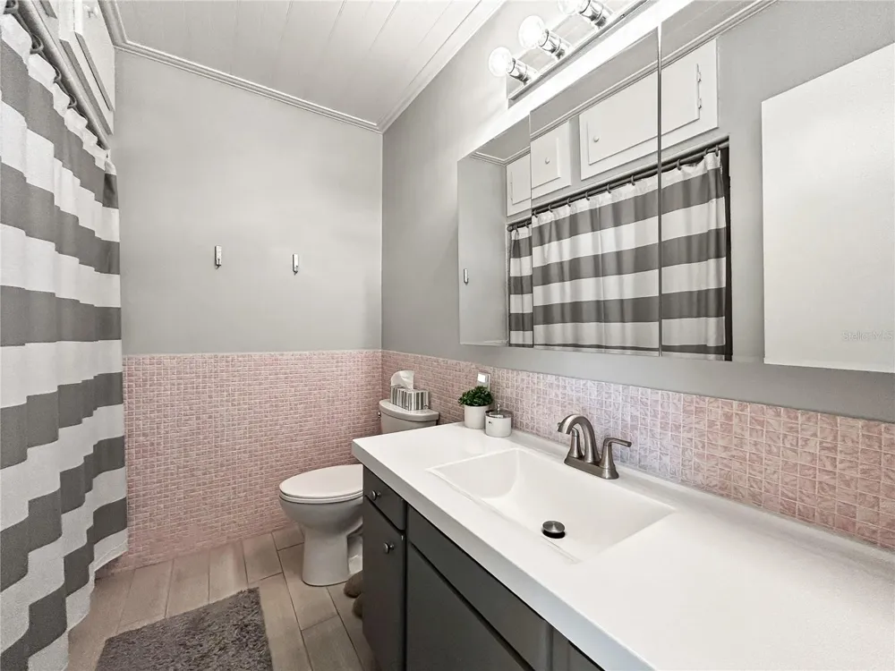 1600 W LAKE PARKER DRIVE #C4 Lakeland, FL 33805