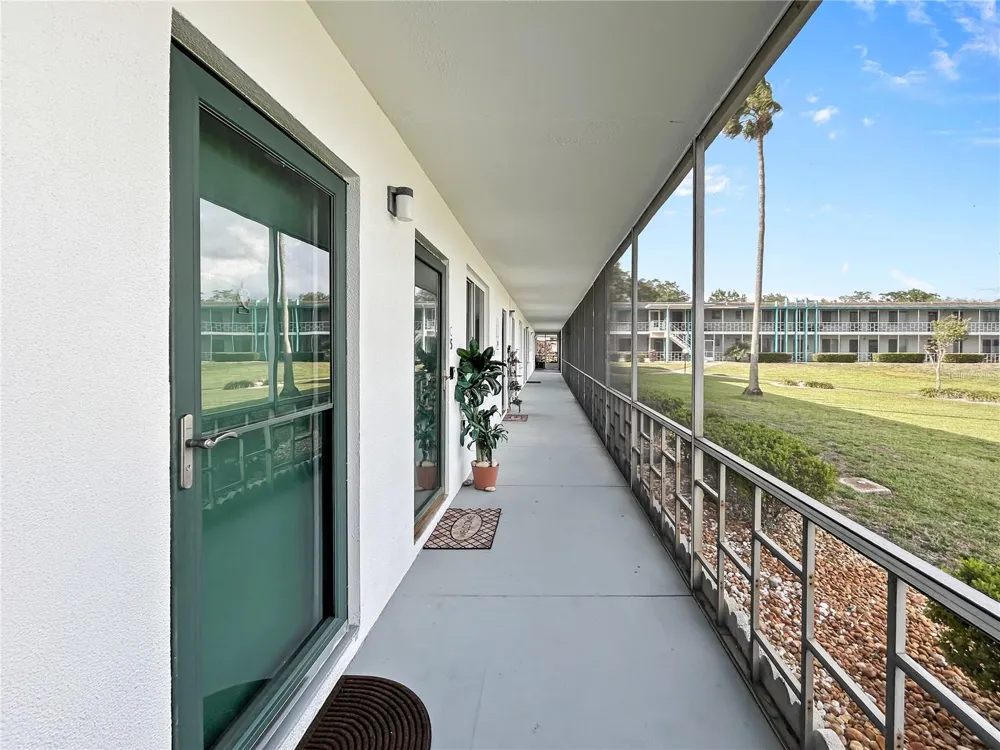 1600 W LAKE PARKER DRIVE #C4 Lakeland, FL 33805