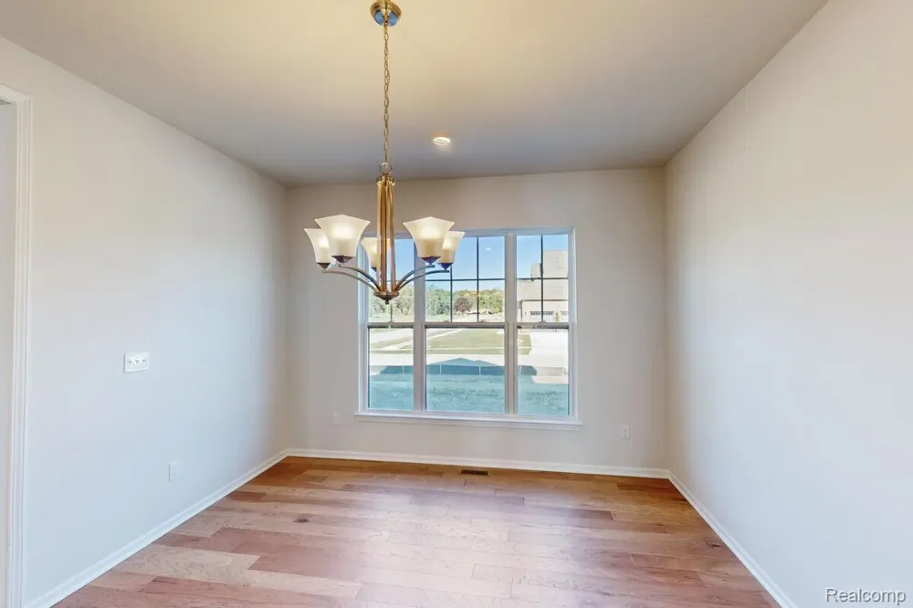 61887 Hevel Lane Washington Township, MI 48094