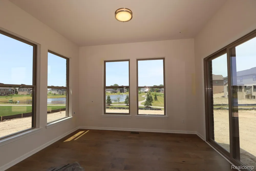 61887 Hevel Lane Washington Township, MI 48094