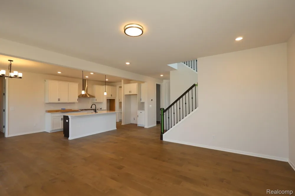 61887 Hevel Lane Washington Township, MI 48094