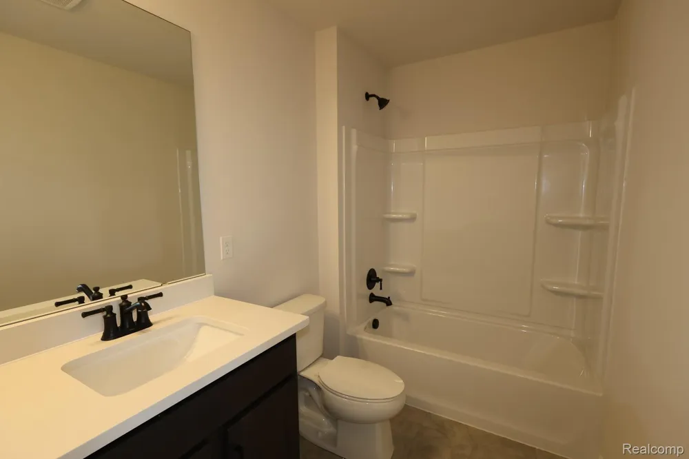 61887 Hevel Lane Washington Township, MI 48094