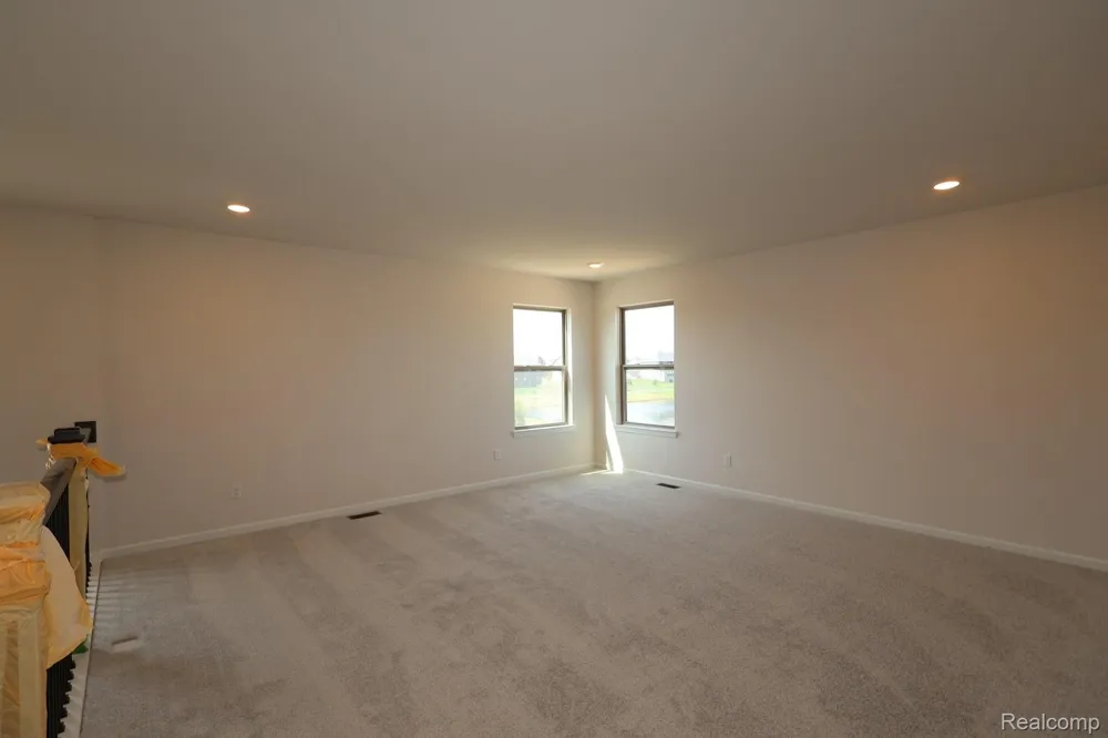 61887 Hevel Lane Washington Township, MI 48094