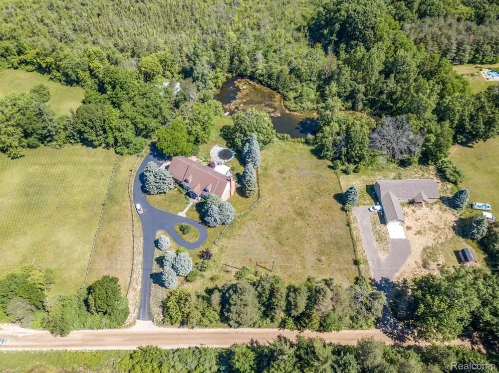 4090 PERRYVILLE ROAD Groveland Township, MI 48462