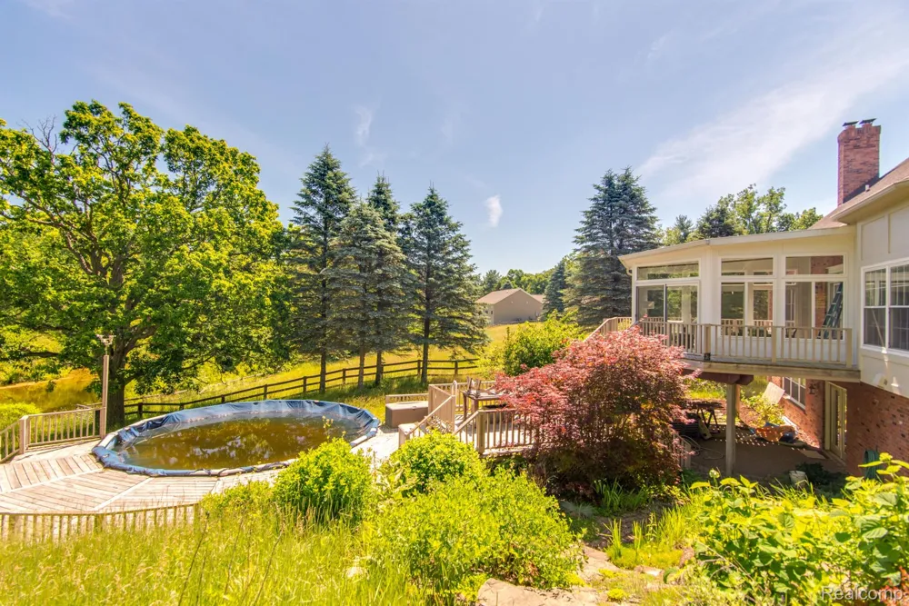 4090 PERRYVILLE ROAD Groveland Township, MI 48462