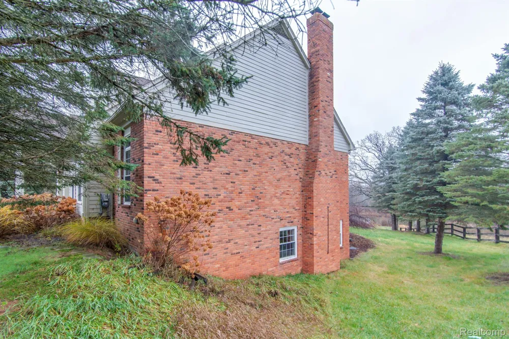 4090 PERRYVILLE ROAD Groveland Township, MI 48462