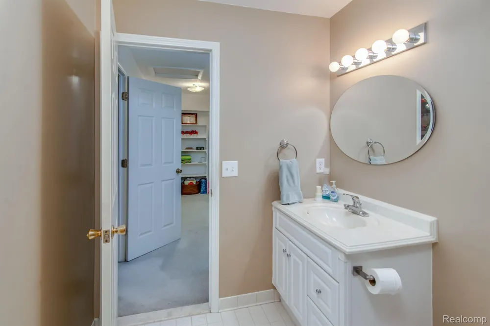 4090 PERRYVILLE ROAD Groveland Township, MI 48462