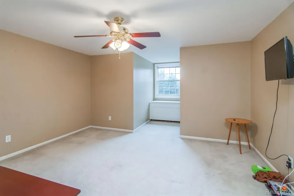 4090 PERRYVILLE ROAD Groveland Township, MI 48462