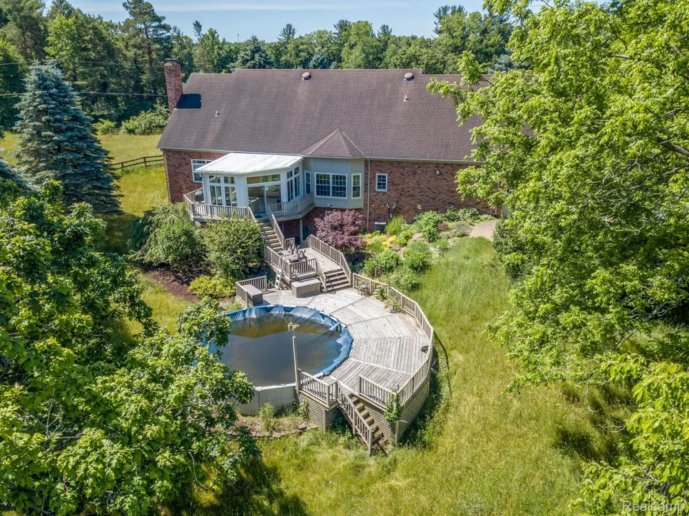 4090 PERRYVILLE ROAD Groveland Township, MI 48462