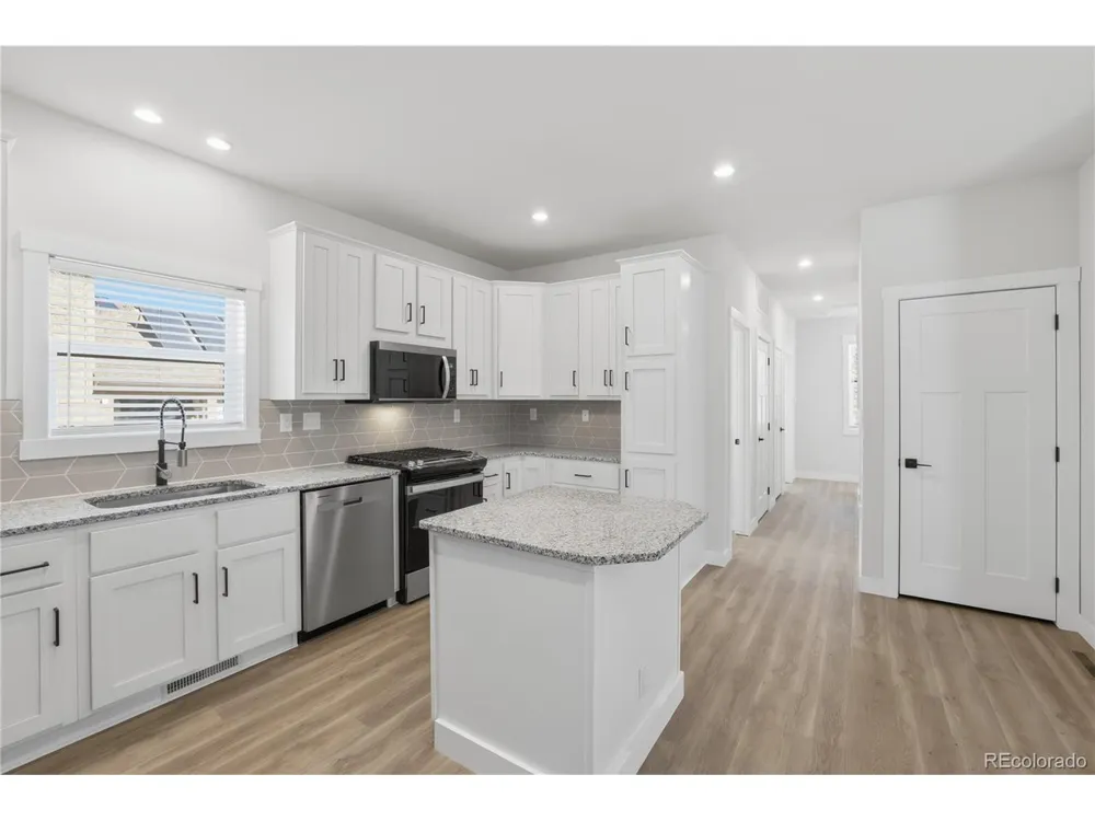 378 Bluffs Drive Eagle, CO 81631
