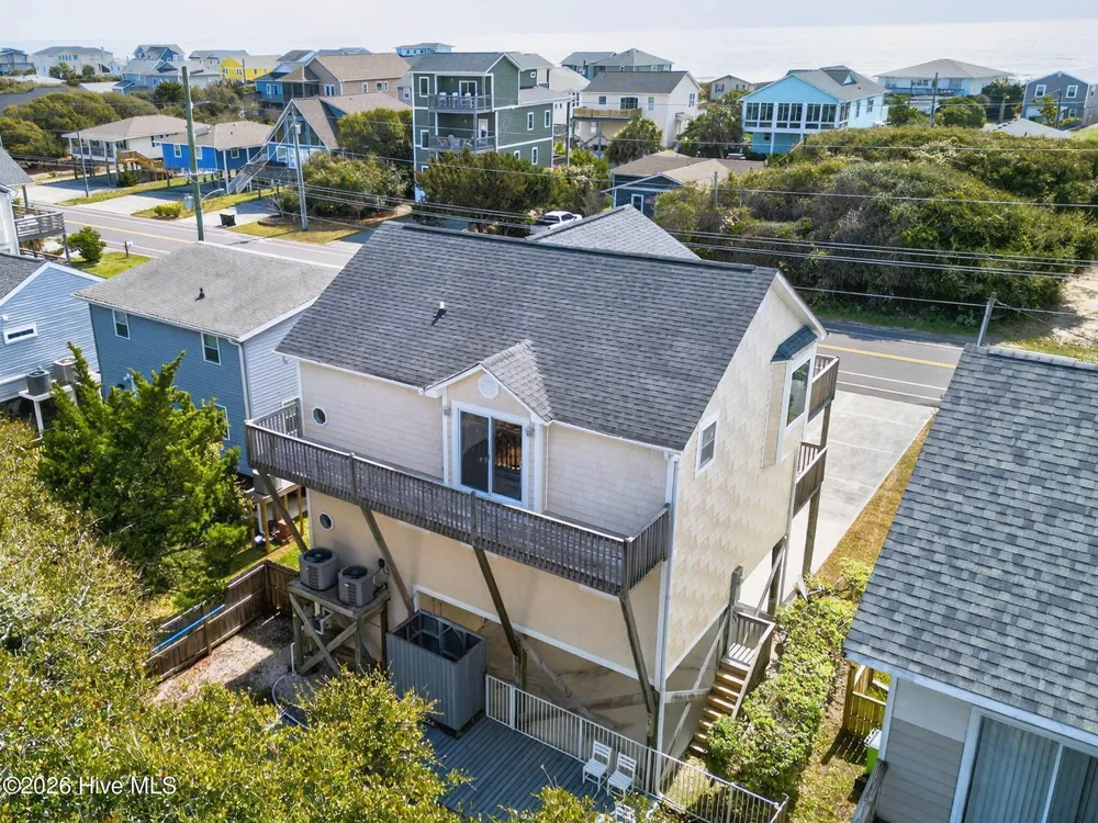 1125 S Topsail Drive Surf City, NC 28445