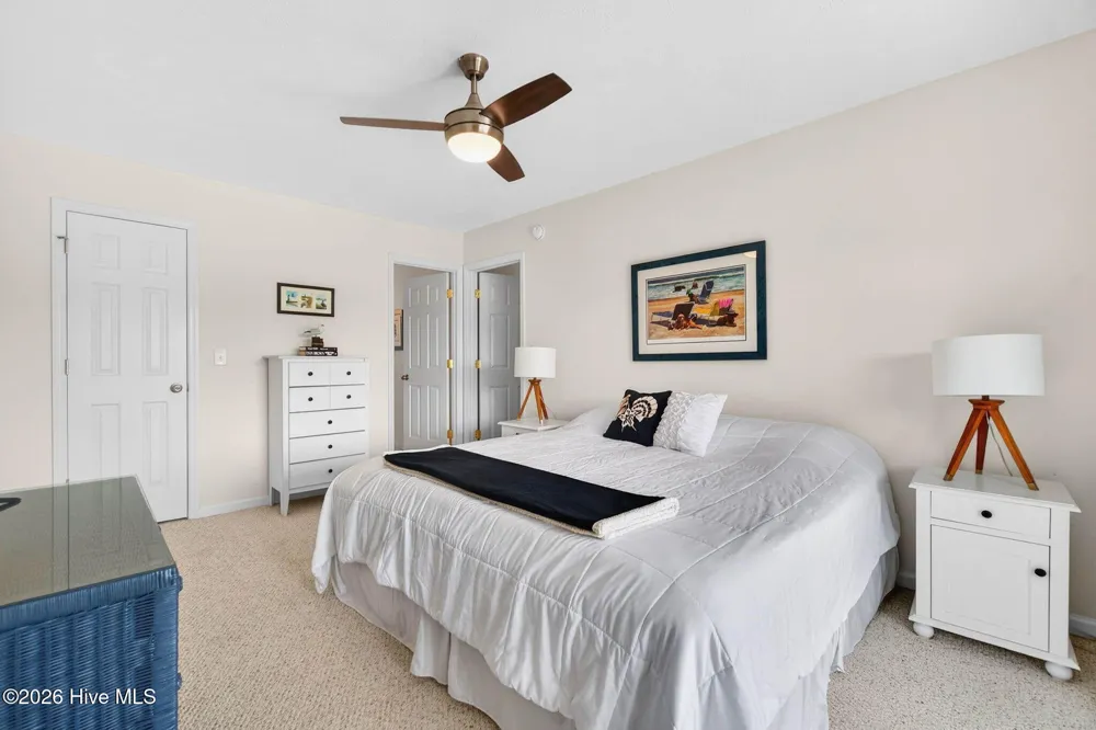 1125 S Topsail Drive Surf City, NC 28445