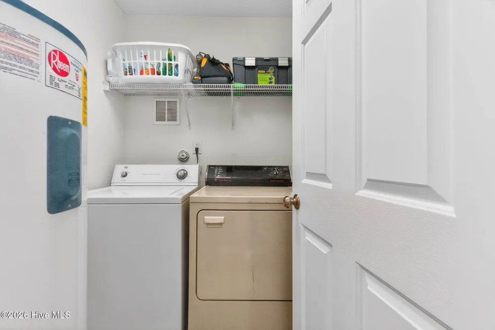 1125 S Topsail Drive Surf City, NC 28445