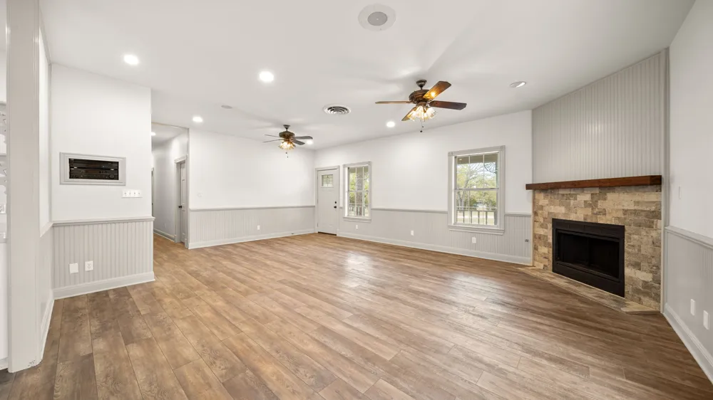 2205 S US Highway 77 Giddings, TX 78942