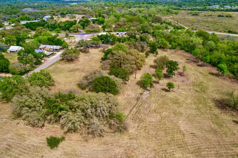 7908 CR 404 Spicewood, TX 78669