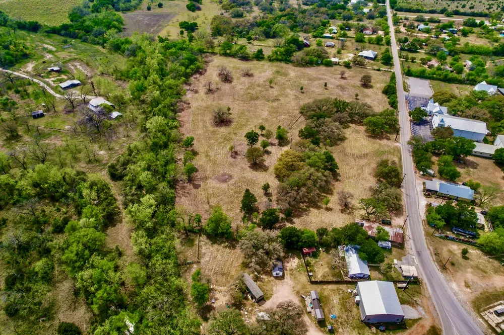 7908 CR 404 Spicewood, TX 78669