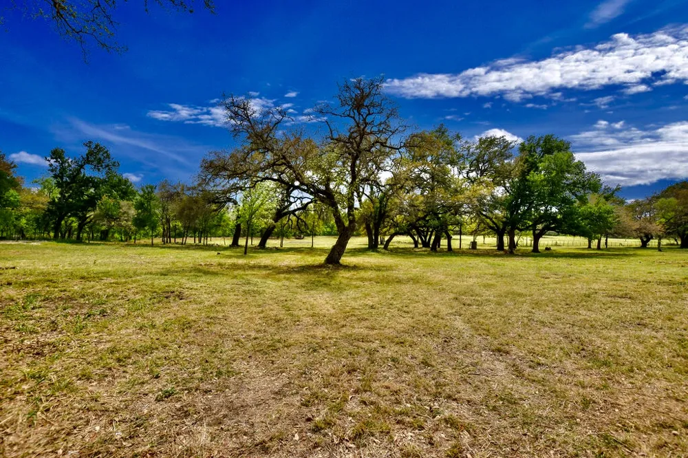 7908 CR 404 Spicewood, TX 78669