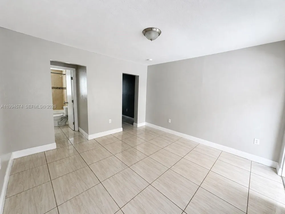 1920 Washington Ave #3 Opa-Locka, FL 33054