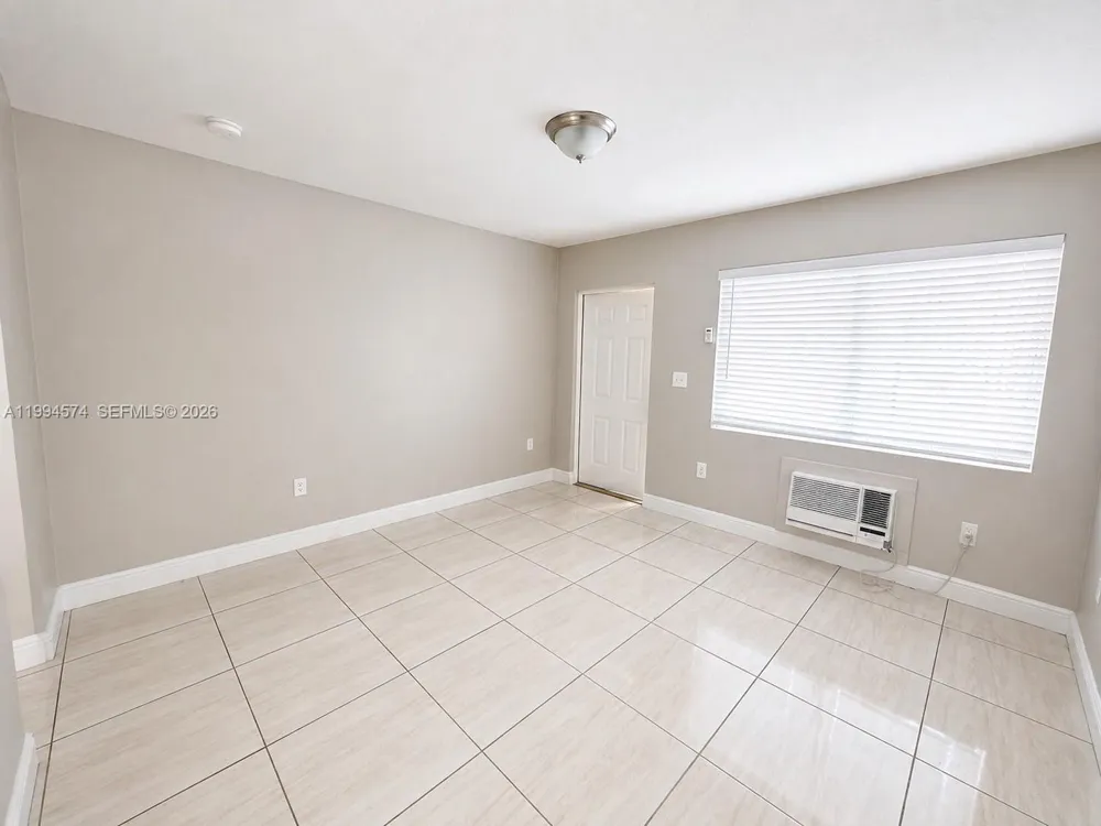1920 Washington Ave #3 Opa-Locka, FL 33054