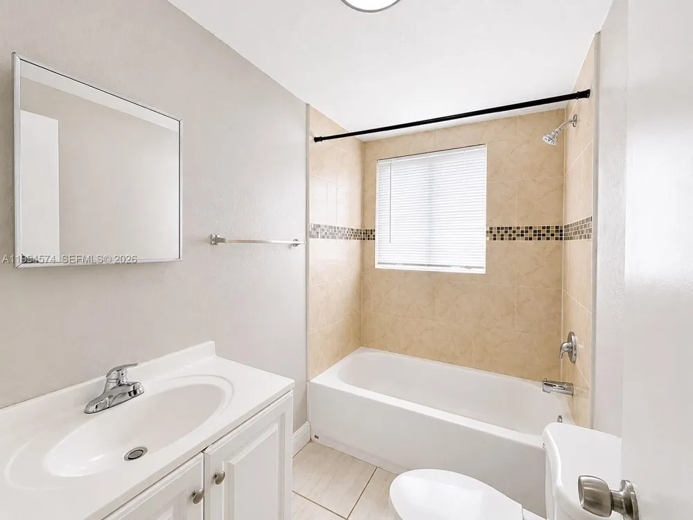 1920 Washington Ave #3 Opa-Locka, FL 33054