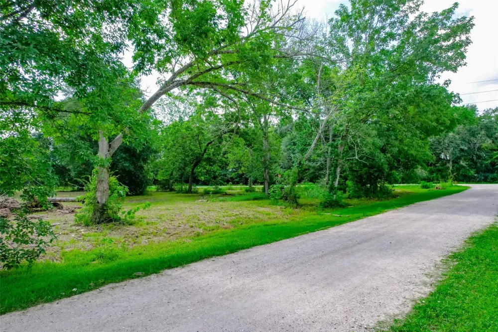 8519 Maywald Street Manvel, TX 77578