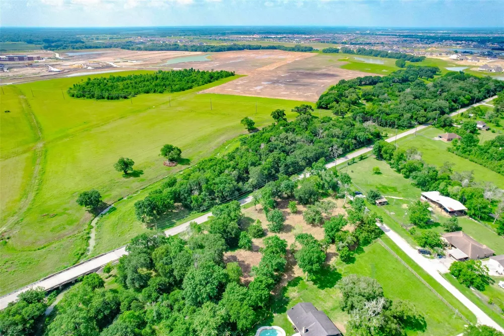 8519 Maywald Street Manvel, TX 77578