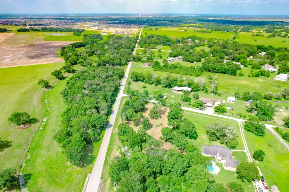 8519 Maywald Street Manvel, TX 77578