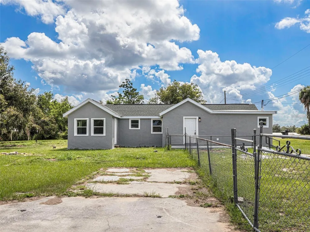 205 E CORNELL STREET Avon Park, FL 33825