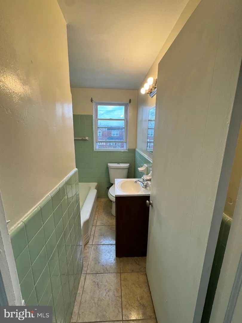7972 FORREST AVENUE #2 Philadelphia, PA 19150